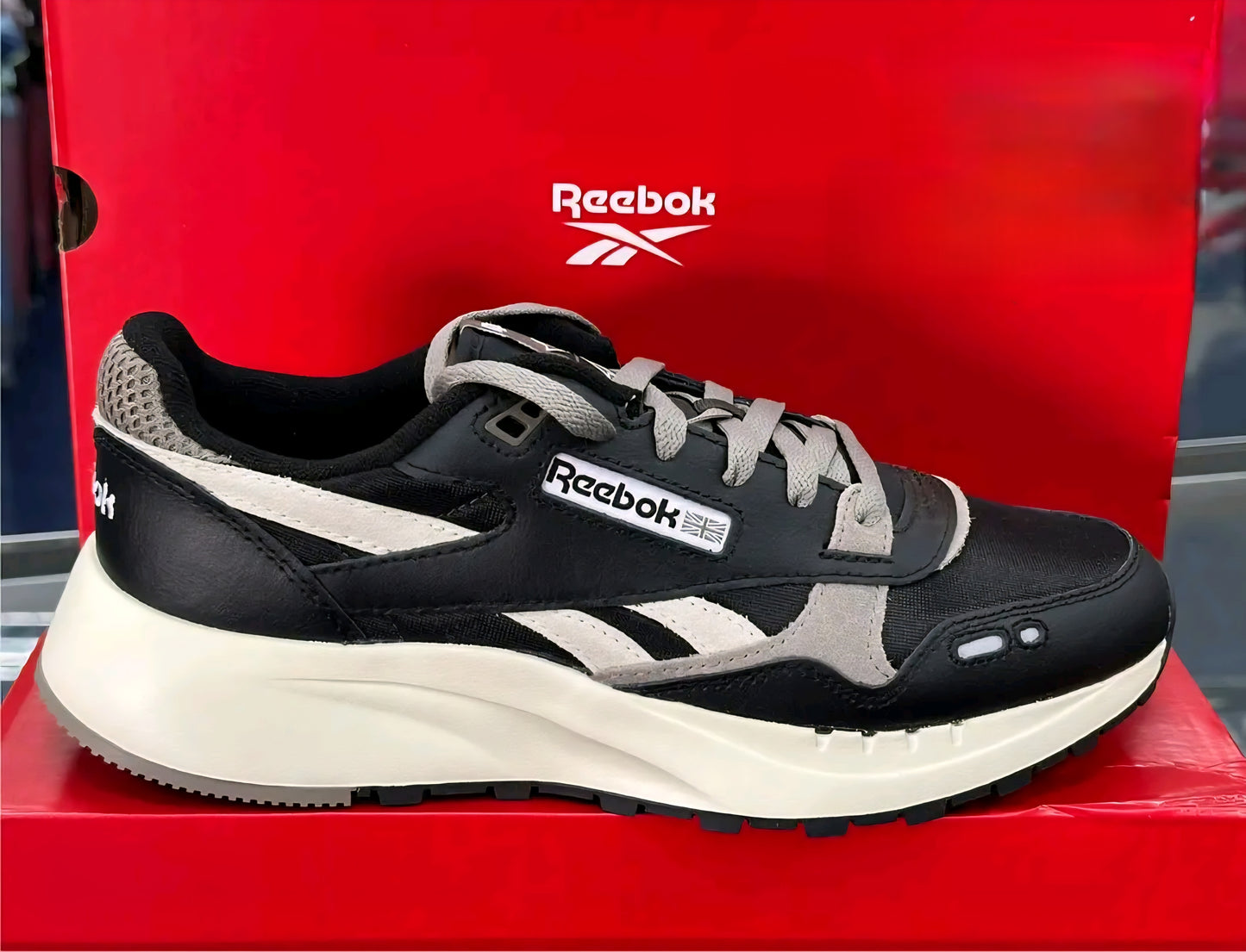 Reebok Classic Leather 2400
