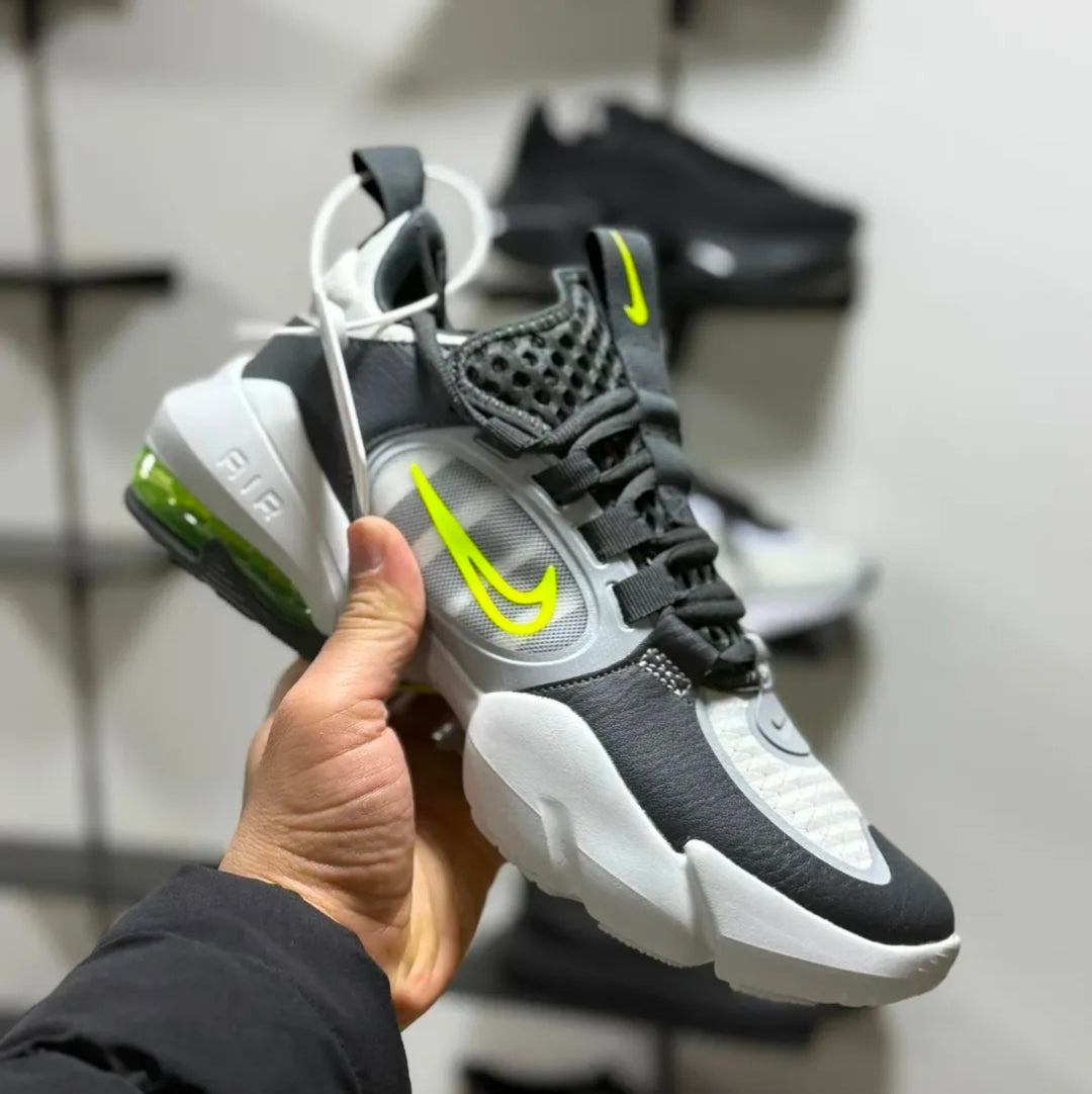 Nike Air Max Alpha Savage 2