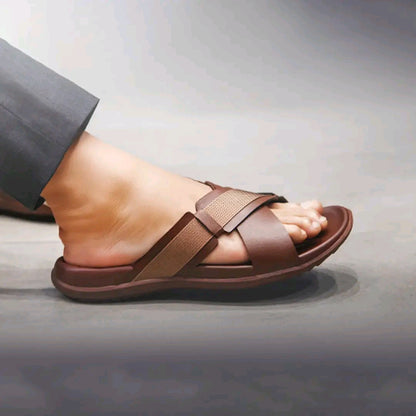 PUCA ROYAL SLIDER 02 BROWN.   11242