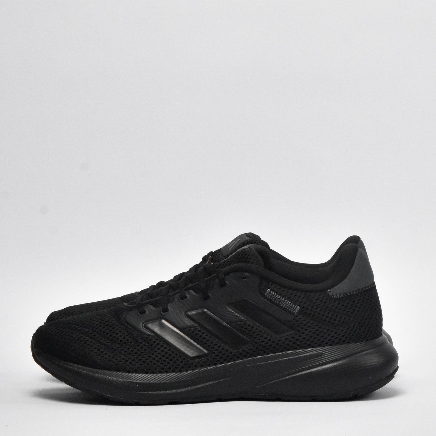 ADIDAS RESPONSE RUNNER U.   IH3576