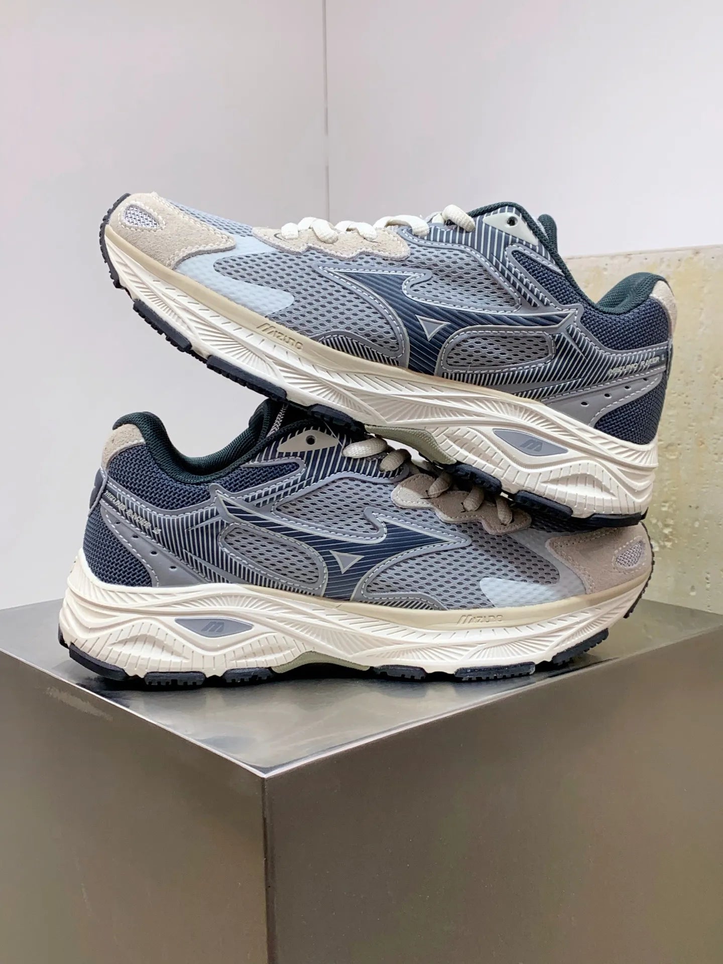 MIZUNO RACER S OARISM